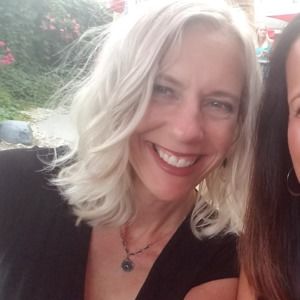 Meet your Posher, Chrissy